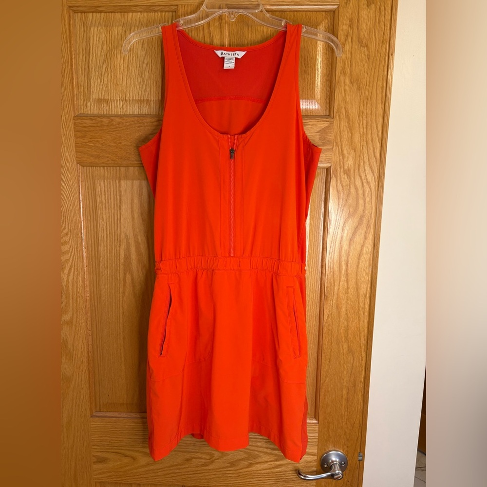 Athleta expedition dress